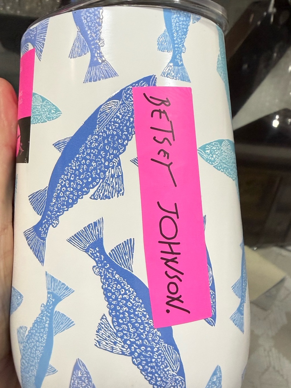 🆕BETSEY JOHNSON FISH DECOR INSULATED WINE COCKTAIL TUMBERS WITH LID - Picture 2 of 4